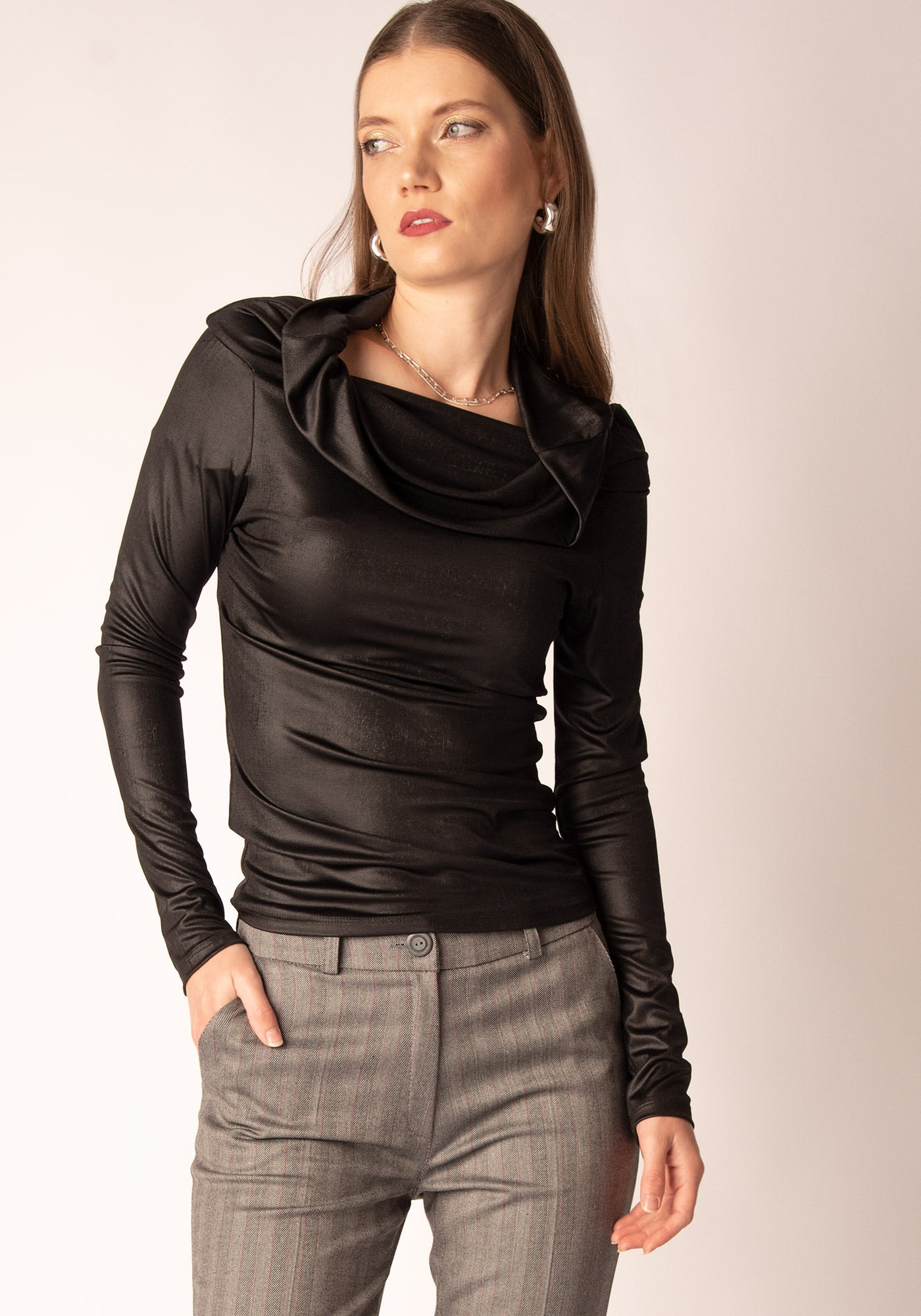 Women's Shawl Collar Jersey Top in Black