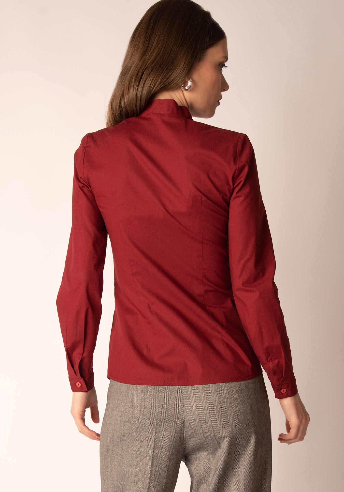 Women's Tailored Poplin Bow Shirt in Burgundy